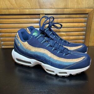 Nike Air Max 95 SE "Cork" Obsidian Wheat Thunder Blue [DC3991-400] size Mens 12M